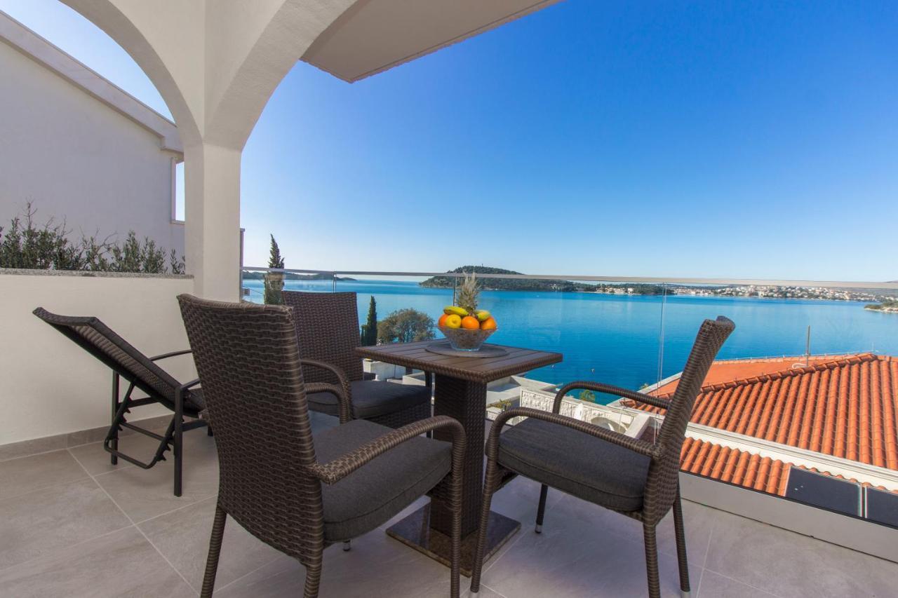 Apartmani Malis Ražanj 外观 照片