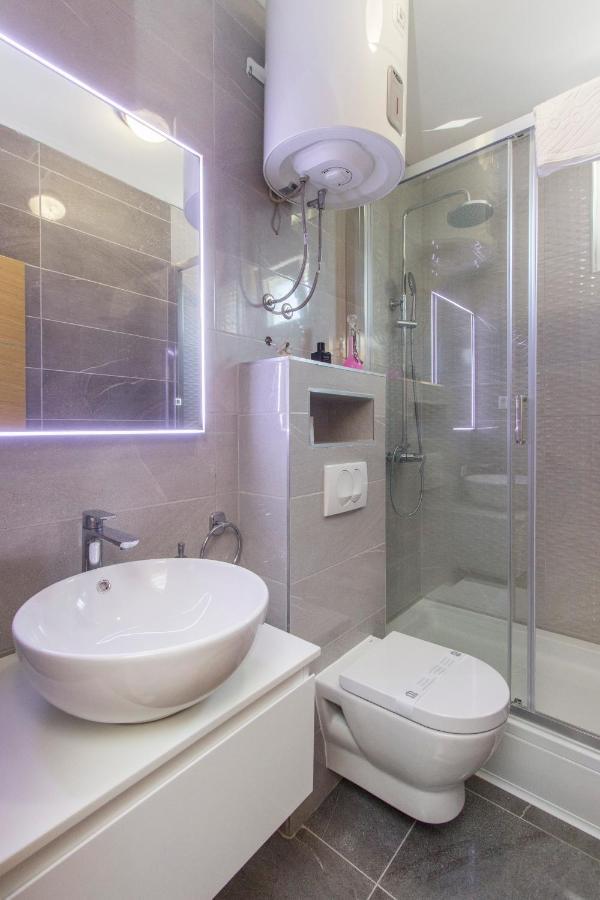 Apartmani Malis Ražanj 外观 照片