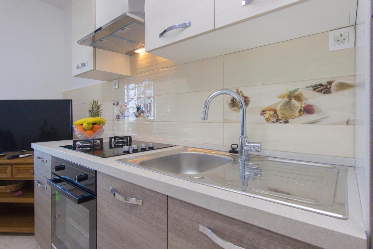 Apartmani Malis Ražanj 外观 照片