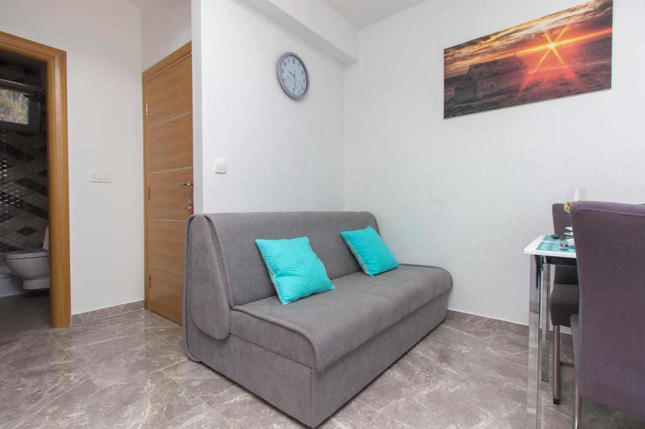 Apartmani Malis Ražanj 外观 照片