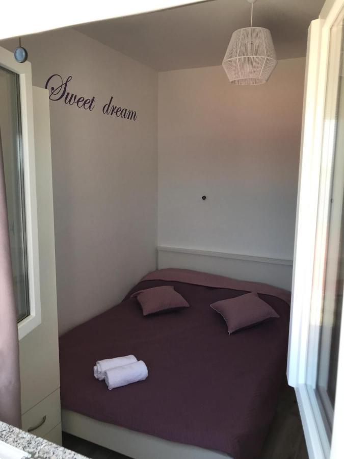 Apartmani Malis Ražanj 外观 照片